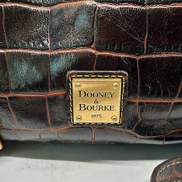 Dooney & Bourke Dark Brown Crocodile Print Leather Satchel Purse Bag 🌸🌸 - Picture 3 of 10